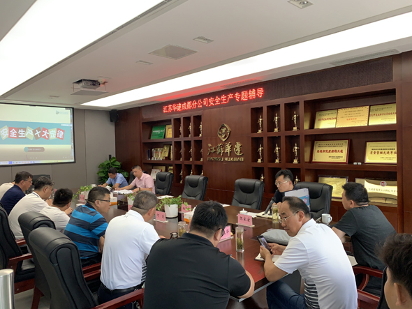 1625824181.jpg 1、辅导现场.jpg