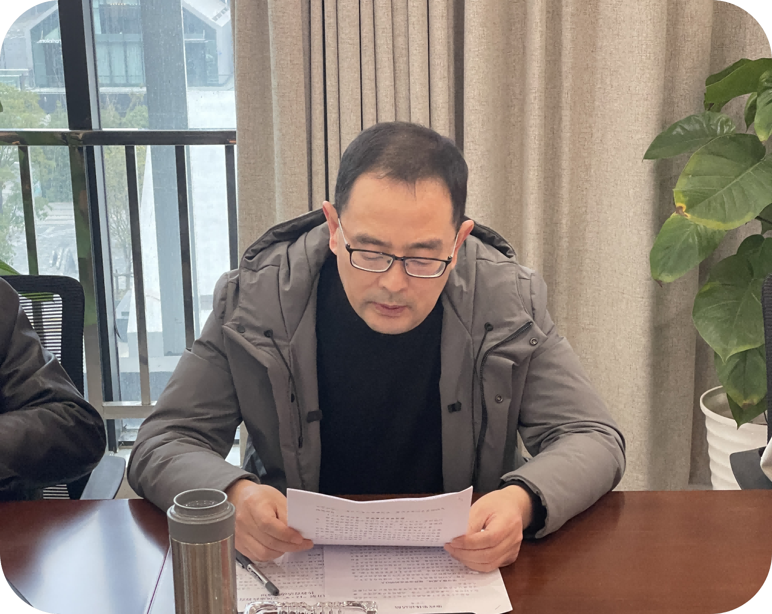 1639707777565499.png 警示教育王总(1).png